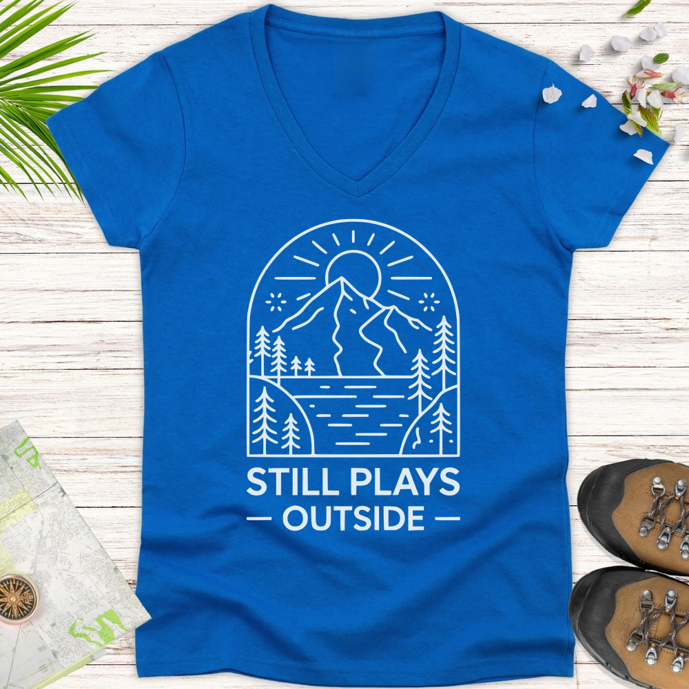 Still Plays Outside Women's V-Neck T-Shirt - Royal